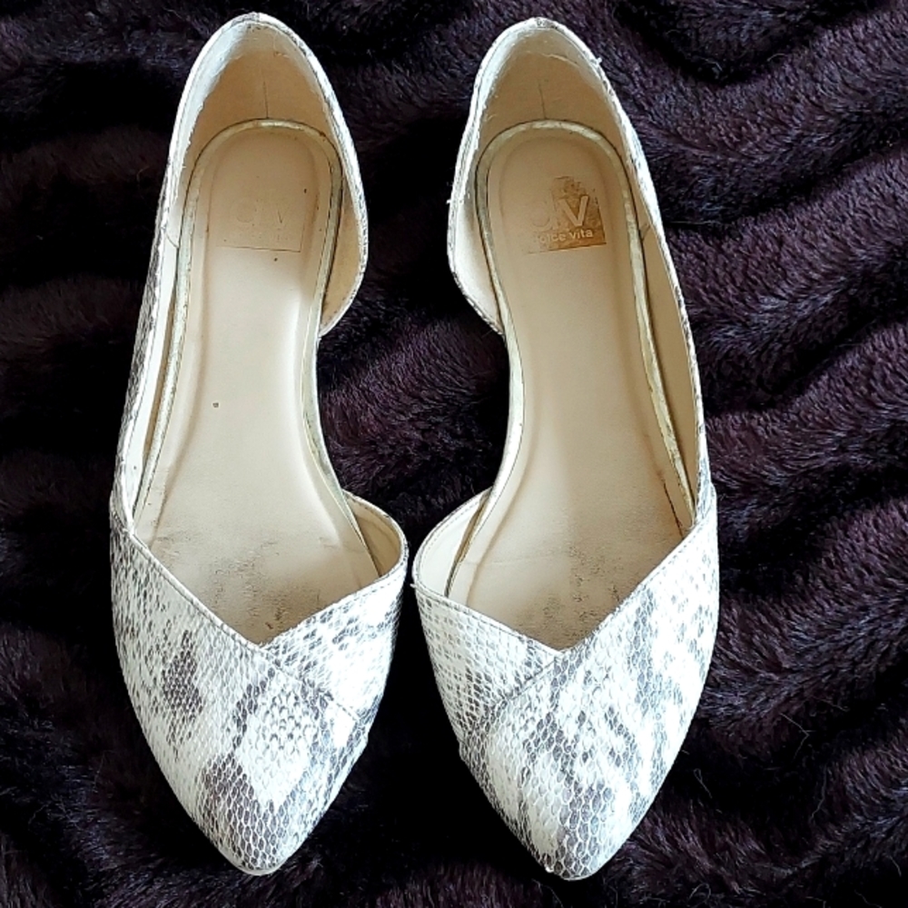 Dolce Vita snake skin flats in Grey and white